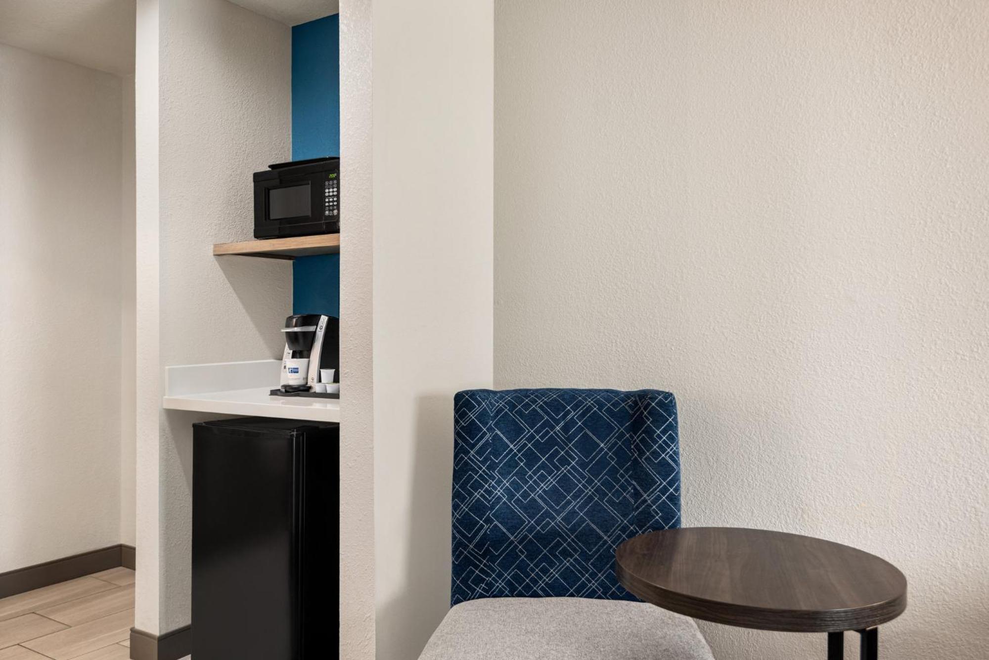 Express By Ihg 2* Morgantown