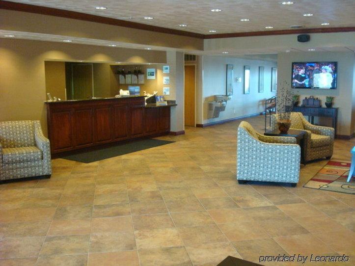 Express By Ihg Hotel 2*