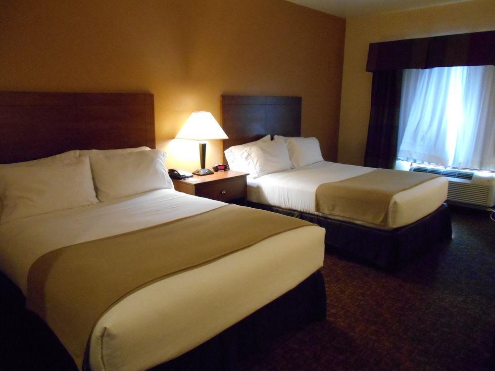 Express By Ihg Hotel